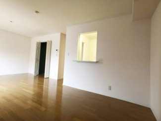 【居間・リビング】 | グランアベニュー真美B棟