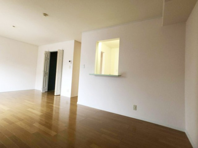 【居間・リビング】 | グランアベニュー真美B棟