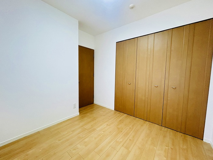 【仲介手数料無料／南区】バンベールラフィネ道徳の洋室