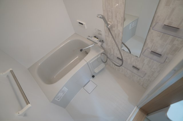 クレアール小泉東ＩＩＩの浴室