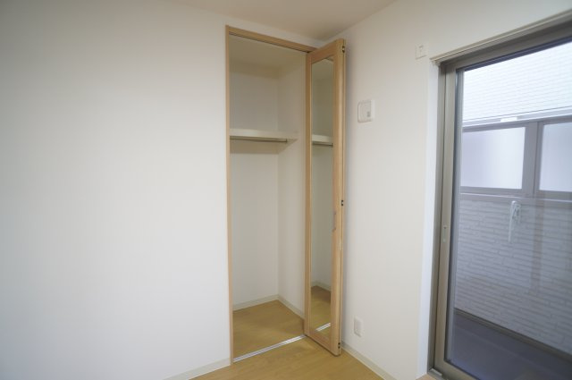クレアール小泉東ＩＩＩの収納