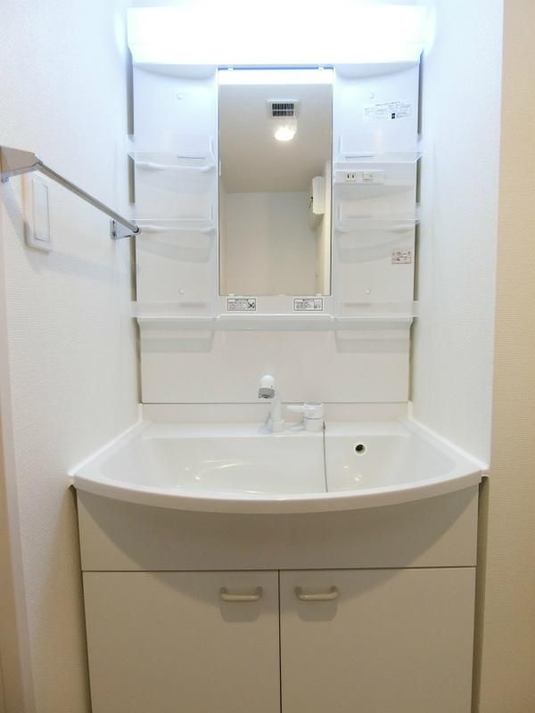 リブリ・プレジール千川の洗面所