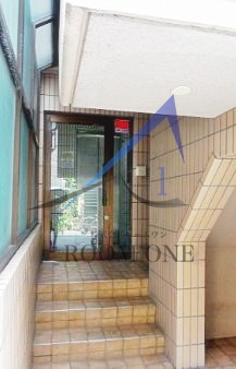 プラーズ元浅草のエントランス|エントランスです。