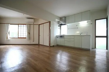 カルチェ六甲台の居間・リビング