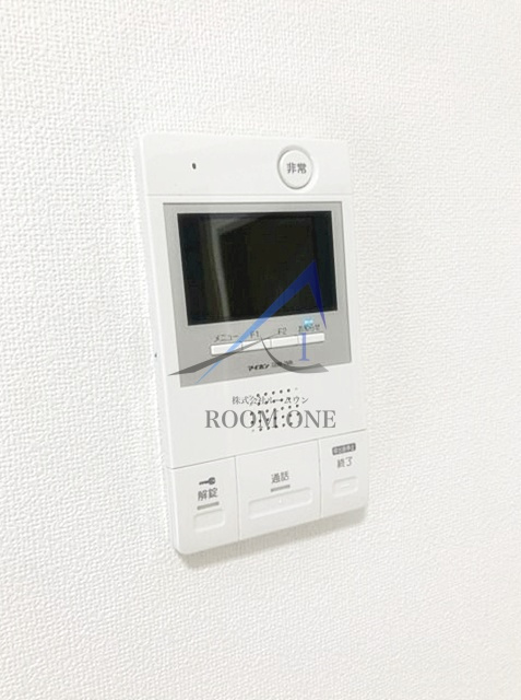 エクレール上池台のセキュリティ|モニター付きインターホンです。