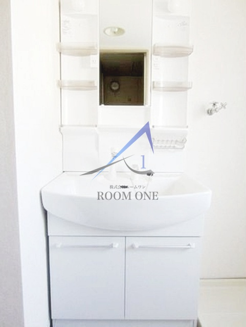 エクレール上池台の洗面所|独立洗面台です。