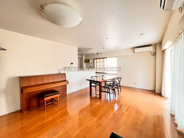 【居間・リビング】