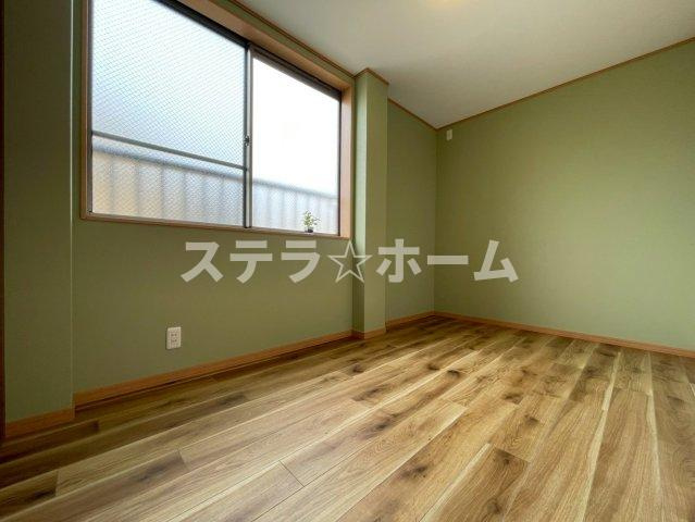 北江口4 中古戸建の洋室|落ち着いた色調の洋室です