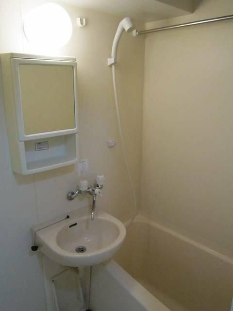 ガラ・シティ高田馬場の浴室