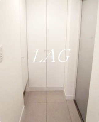 【玄関】 | コンシェリア西新宿 | 玄関です。