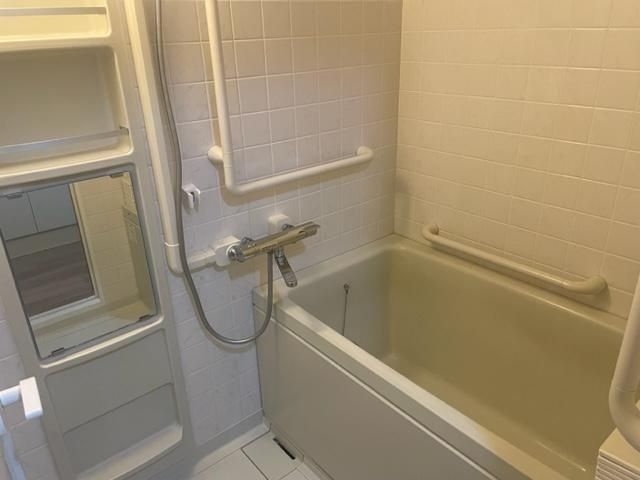 ガーデンパレス関町の浴室