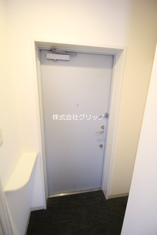 エフ・パークレジデンス東神奈川の玄関