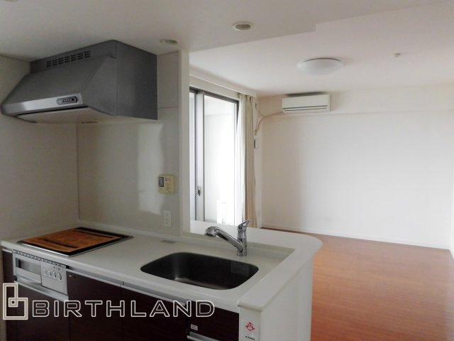 中古マンション　サンデュエル新白河Ⅴ　オーナーチェンジのキッチン|入居前当時の写真です。現況とは異なります。