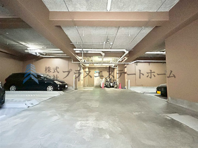 【その他】 | プレステージ西明石Ⅷ | 屋内駐車場♪通路も広々で入出庫し易そうです♪