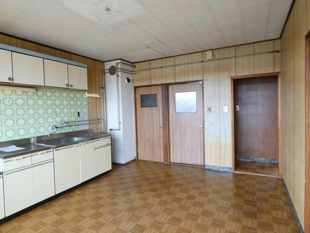 コーポ中西の居間・リビング