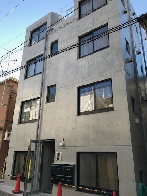 Ｎ・Ｙ・ＴＯＲＴＵＧＡ