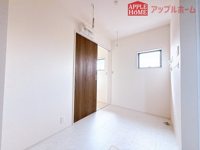 [新築住宅] 深谷市宿根 第3 全1棟のランドリースペース|ランドリースペースあります♪