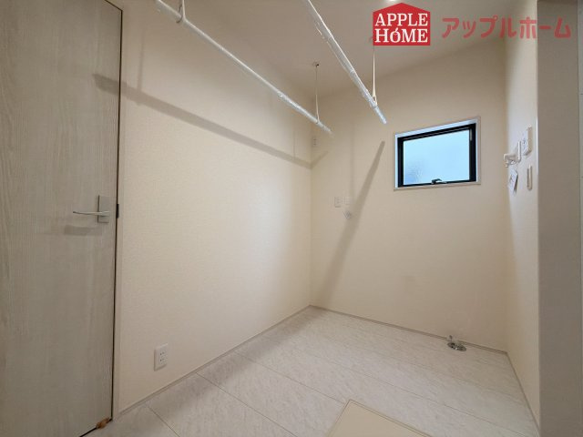 [新築住宅] 深谷市上柴町東 第3 全2棟のランドリースペース|ランドリースペースあります♪