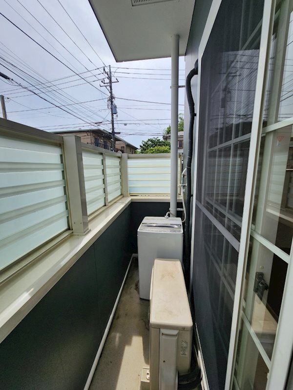 アニースのバルコニー