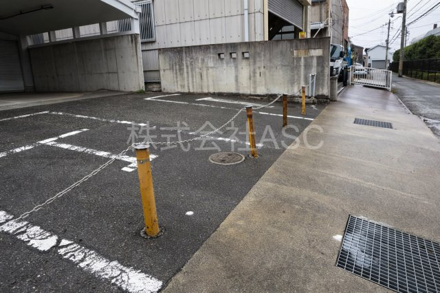 1棟貸しビル＋タワー駐車場の周辺
