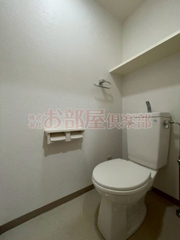 桜レジデンシャルのトイレ|落ち着いた色調のトイレです