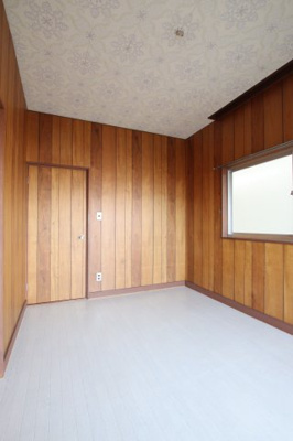 【洋室】 | 小塩町貸家