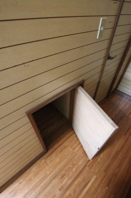 【収納】 | 小塩町貸家 | 階段下収納