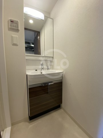 プレサンス立売堀ベルヴィルの独立洗面台|プレサンス立売堀ベルヴィル　独立洗面台