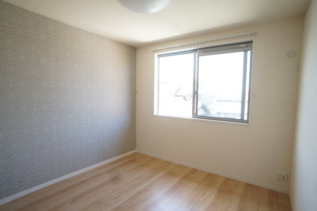 シャーメゾン坊城駅前の洋室