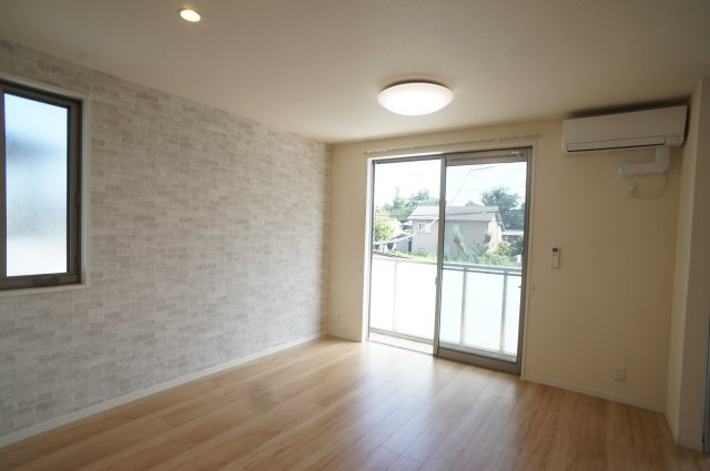 シャーメゾン坊城駅前の居間・リビング