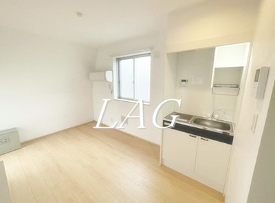 【居間・リビング】 | チャルテ三宿 | 洋室のお部屋です。