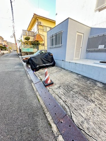 長野コーポB棟の駐車場