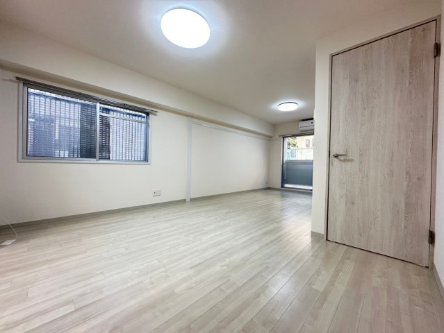 長野コーポB棟の居間・リビング