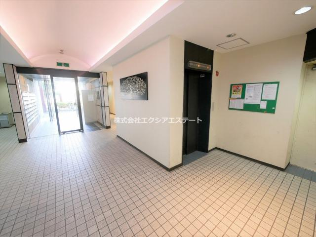 フェルザ住之江公園のロビー