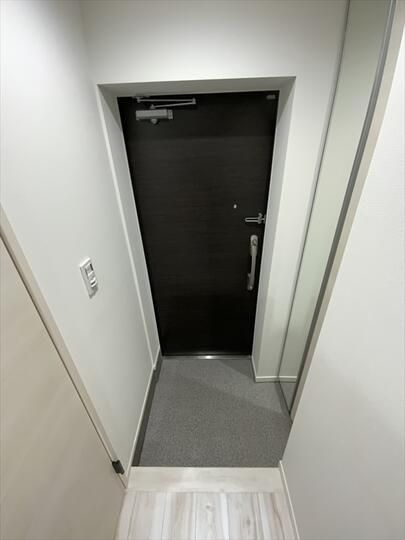 ＡＺＥＳＴ志村三丁目Ⅲの玄関