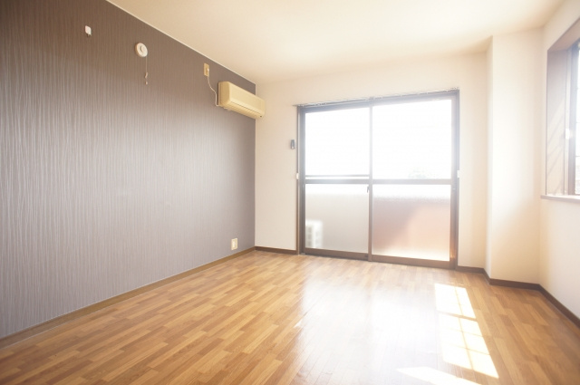 ラフォーレナミキの居間・リビング