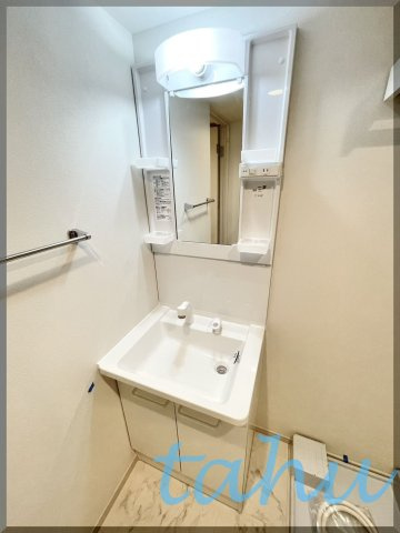 IXO羽沢の独立洗面台