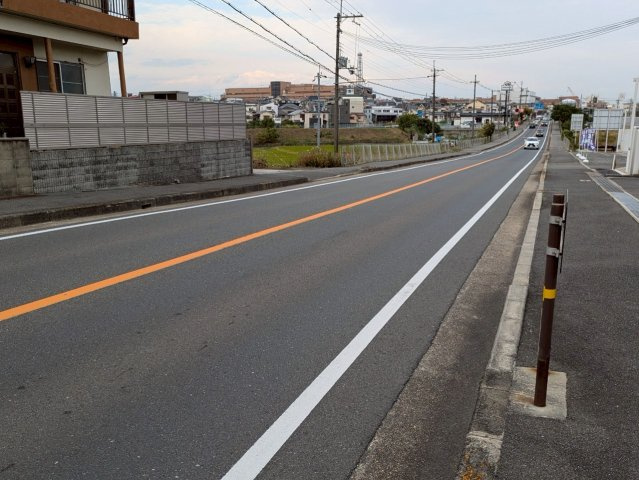 交野市郡津5丁目戸建ての前面道路含む現地写真