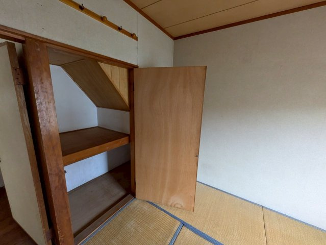 交野市郡津5丁目戸建ての収納