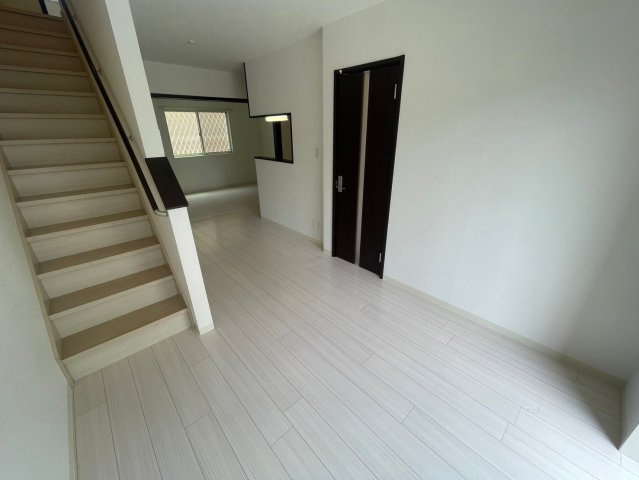 Ｔ’s　ＰＲＯＶＡＮＣＥの居間・リビング