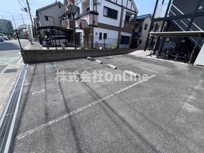 【駐車場】 | レオパレスばら
