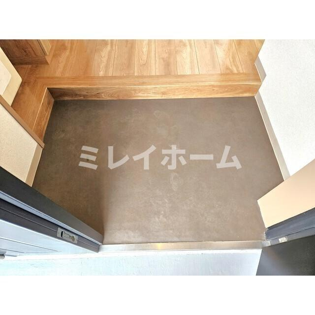 西蒲田六丁目ビルの玄関