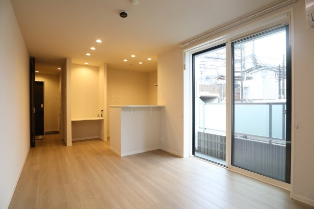 INFINIの居間・リビング