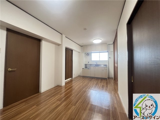 三陽南マンションの居間・リビング