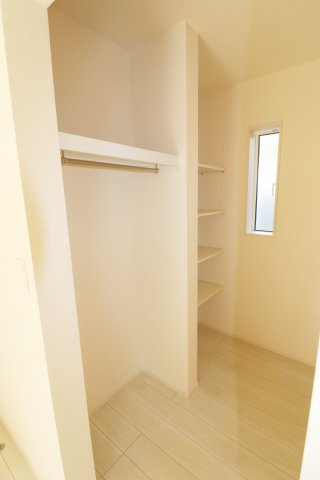 郡山市安積町南長久保2丁目　　　1号棟　　　安積第３小学校、安積第２中学区の収納