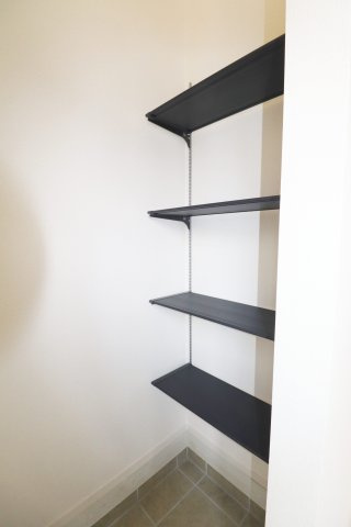 郡山市安積町南長久保2丁目　　　1号棟　　　安積第３小学校、安積第２中学区の収納