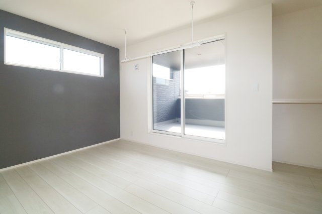 郡山市安積町南長久保2丁目　　　1号棟　　　安積第３小学校、安積第２中学区の洋室