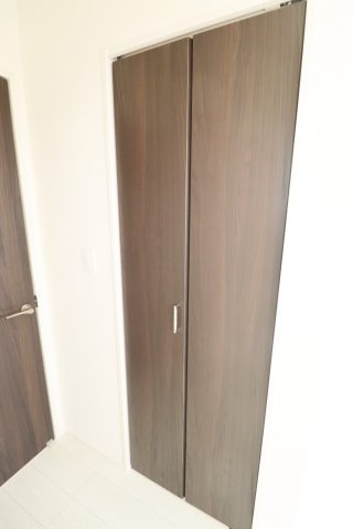 郡山市安積町南長久保2丁目　　　1号棟　　　安積第３小学校、安積第２中学区の収納