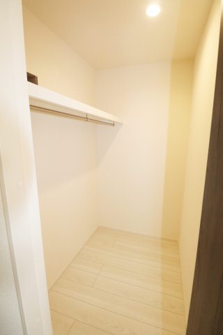 郡山市安積町南長久保2丁目　　　1号棟　　　安積第３小学校、安積第２中学区の収納