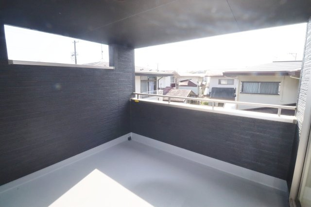 郡山市安積町南長久保2丁目　　　1号棟　　　安積第３小学校、安積第２中学区のバルコニー